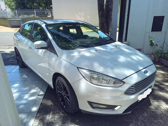 FORD FOCUS 2.0 SE PLUS SEDAN 16V FLEX 4P POWERSHIFT